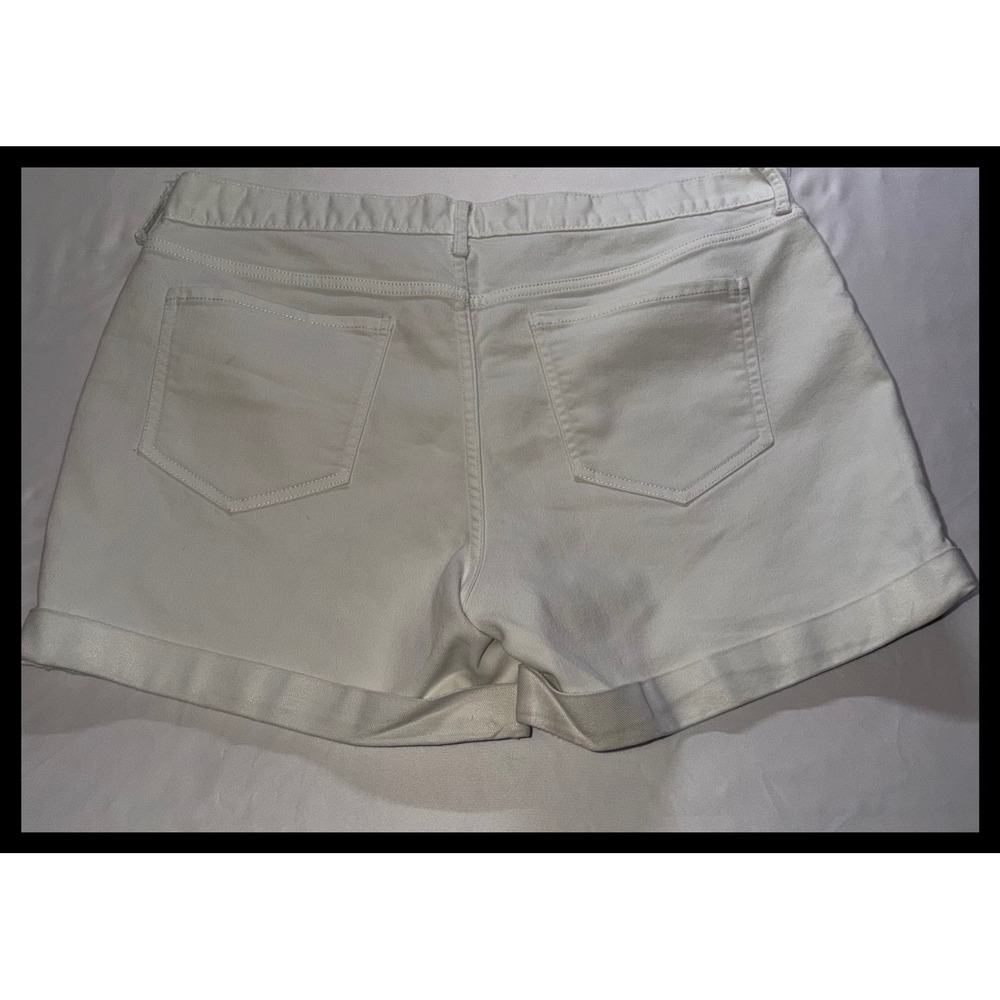 Old Navy The Sweetheart Denim Shorts Womens 14 White Cuffed Casual Summer - Picture 7 of 8